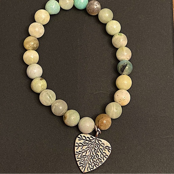 Amazonite 8mm Round Beaded Bracelet With Silver Shaped Heart & Expressive Vanes. - Picture 1 of 1